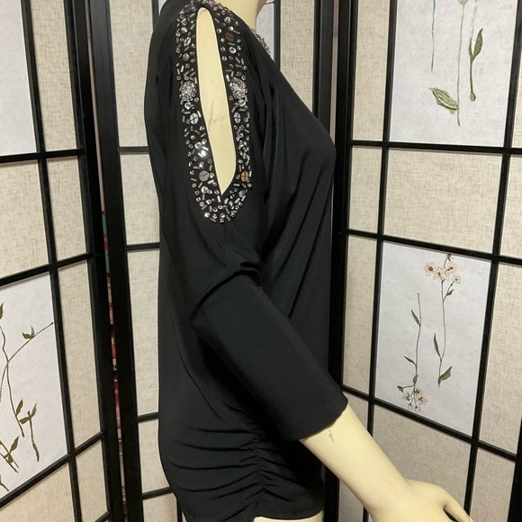 SUSAN Graver Cold Shoulder, Raglan Sleeves, Beaded Top Size M - Picture 1 of 7